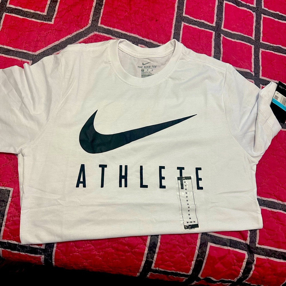 White Nike T-shirt